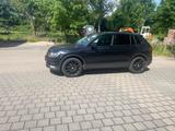 Volkswagen Tiguan 2.0 TSI 132kW DSG BMT 4MOTION Highlin... - VW Tiguan Gebrauchtwagen in Frankfurt