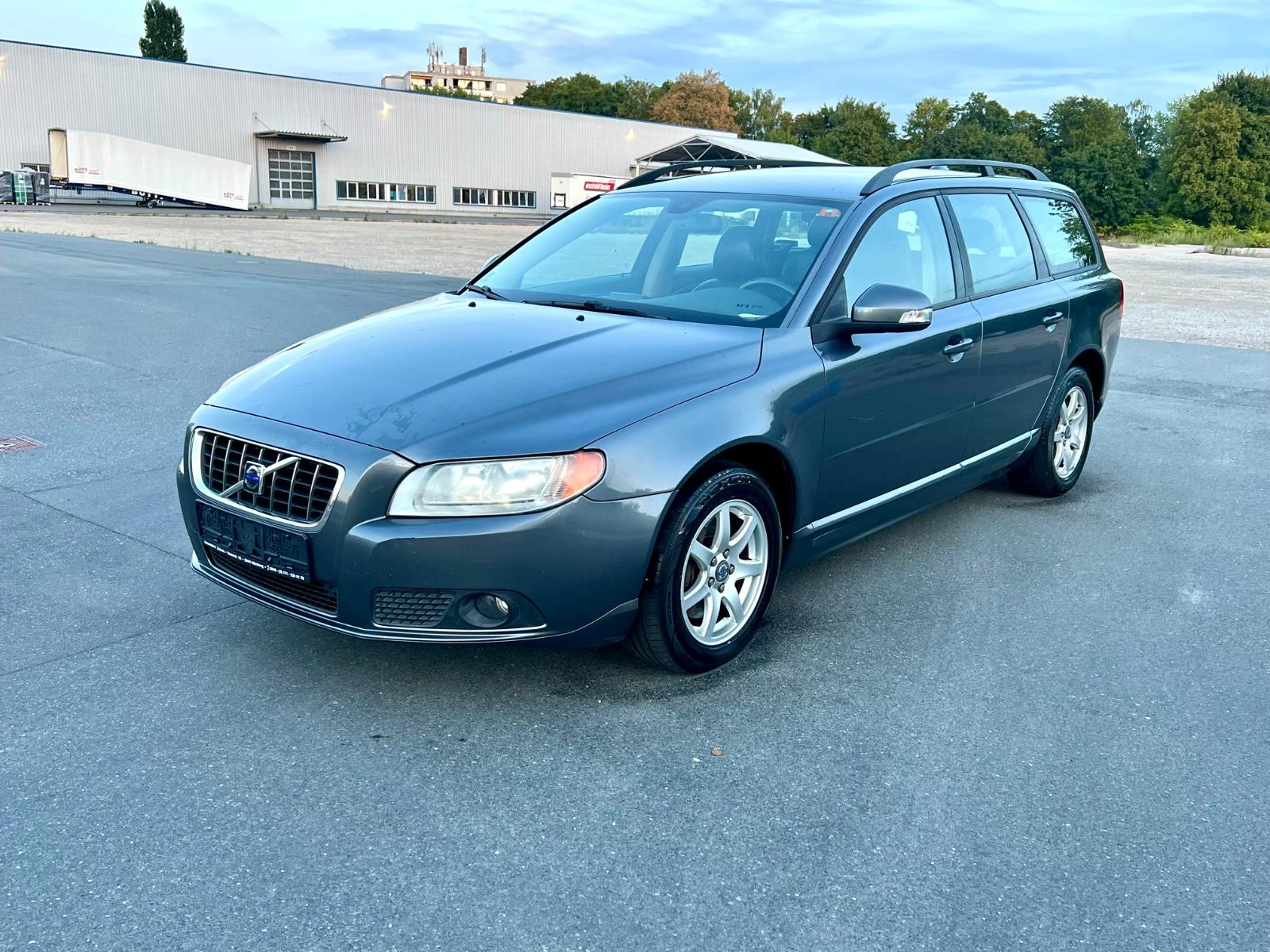 Volvo V70 2008 — photo 8
