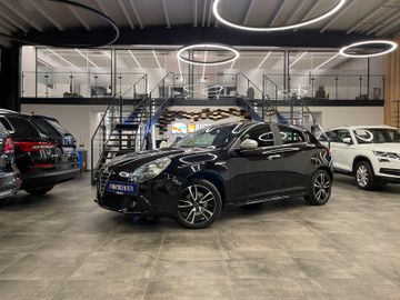 Alfa Romeo Giulietta Turismo *TEMPOMAT*PDC*SHZ*KLIMA*