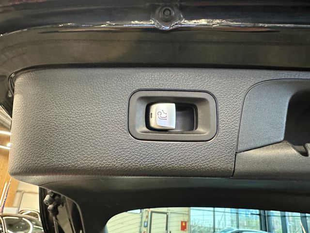 Mercedes-Benz GLC 300 de 4Matic *1. Hand*AHK*Klima*SHZ*LED*Nav