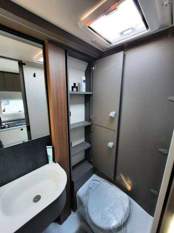 Fahrzeugabbildung LMC Cruiser 740 EL Verfüg./Sparen 6.521,- €