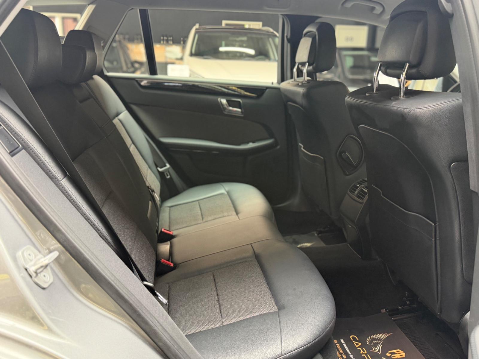 Mercedes-Benz E 200 E T-Modell  BlueEfficiency/LED/T-Leder/BT