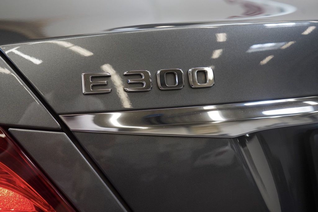Mercedes Benz E 300
