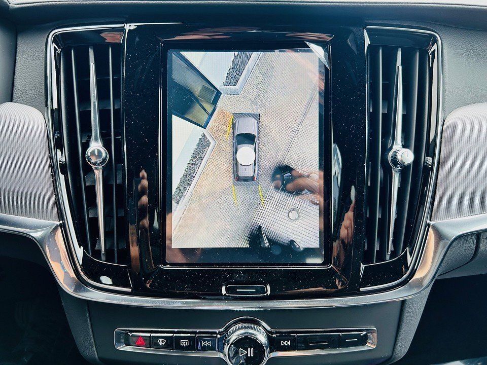 Volvo V90 Ultra Dark Recharge Plug In Ultra Dark Recha foto 10