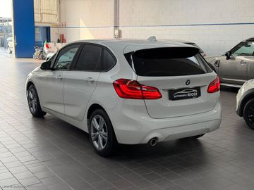 BMW 218 Active Tourer - 2