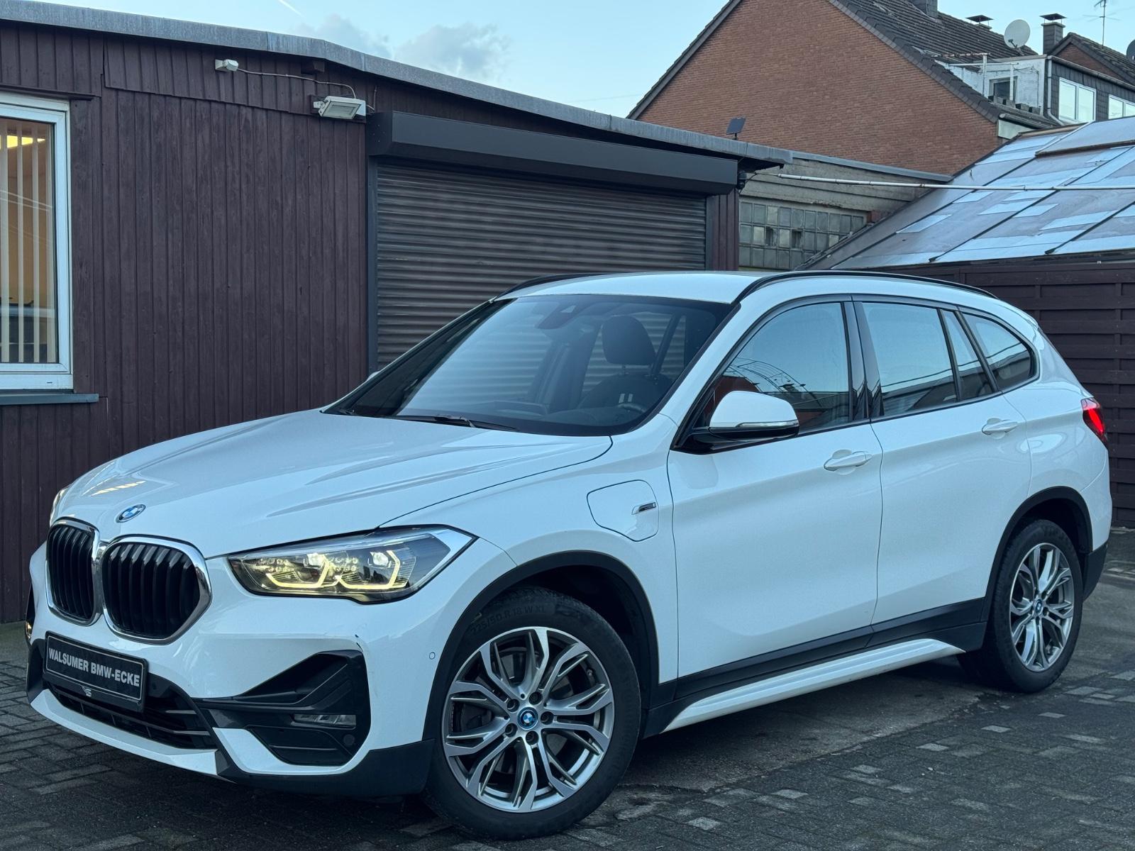 BMW X1 xDrive 25e Sport Line NAVI LED RKAM SHZ
