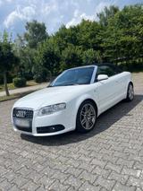 Audi A4 2.7 TDI (DPF) multitronic Cabriolet - - Audi A4: Weiß, Cabrio