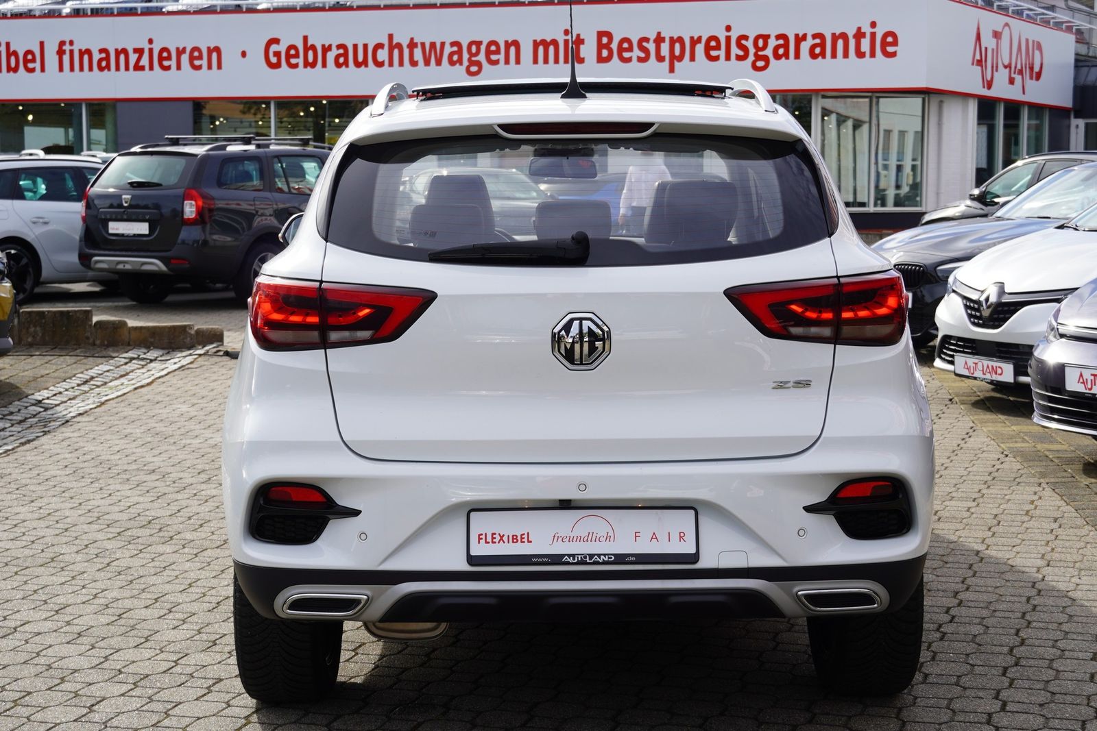 MG ZS