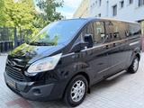 Ford TOURNEO CUSTOM 2,2 *LANG*TITANIUM*8-SITZER*AHK* - Ford Tourneo Custom aus 2013