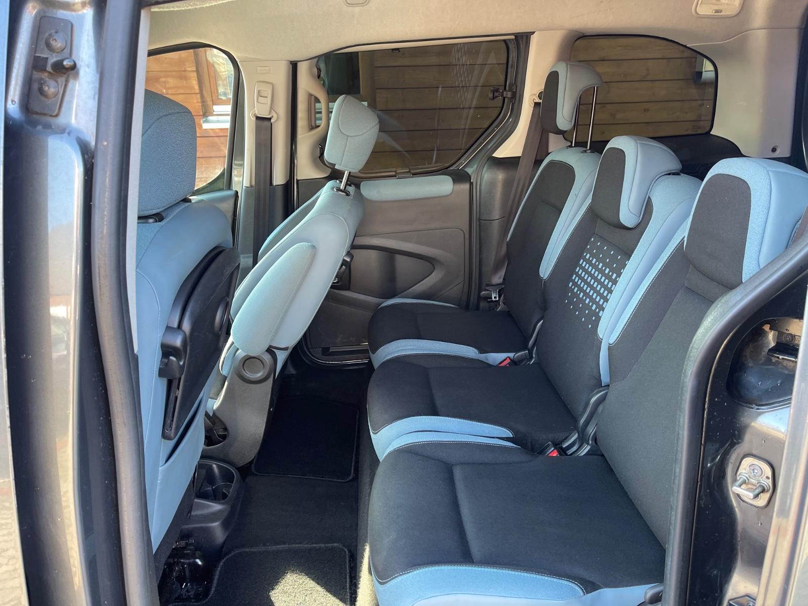 Citroën Berlingo Kombi Selection*5SITZER*SHZ*PDC*NAVI*