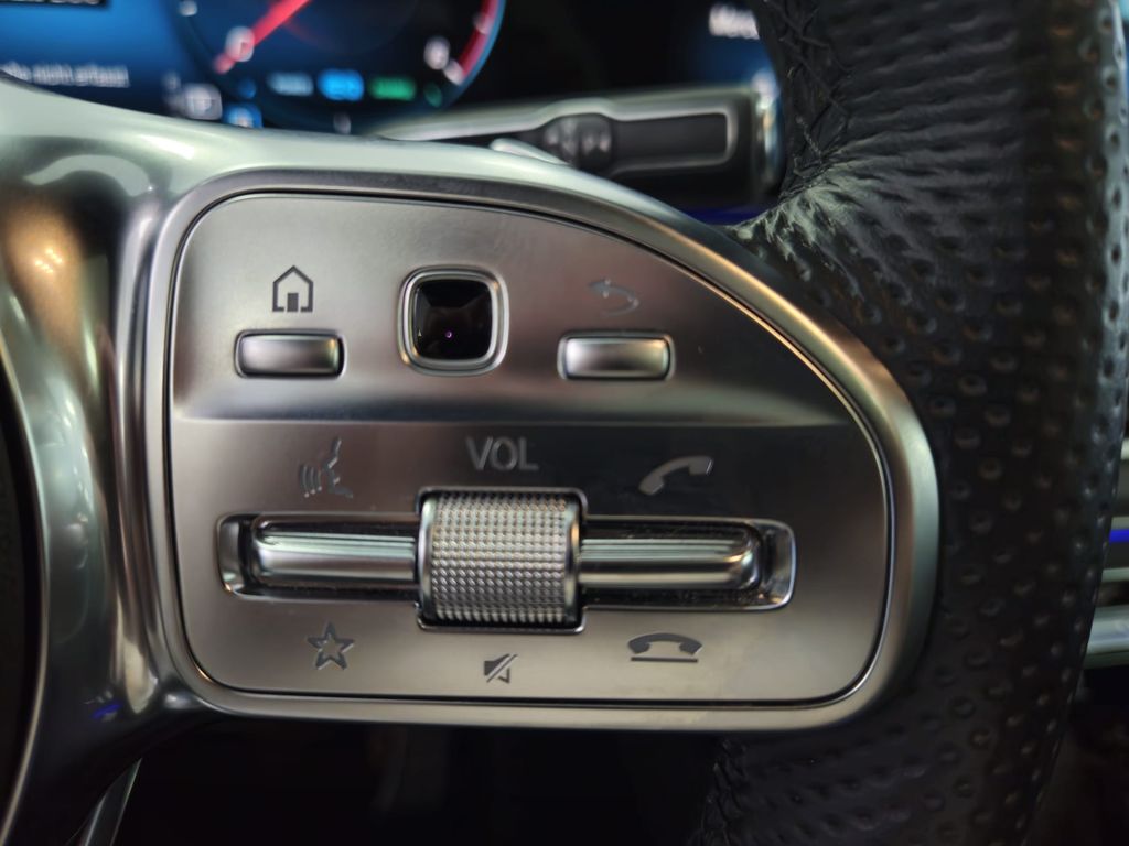 Mercedes-Benz GLE 300 d 4M*AMG*AIRM*PANO*MBEAM*BURM*DISTR*KAM*