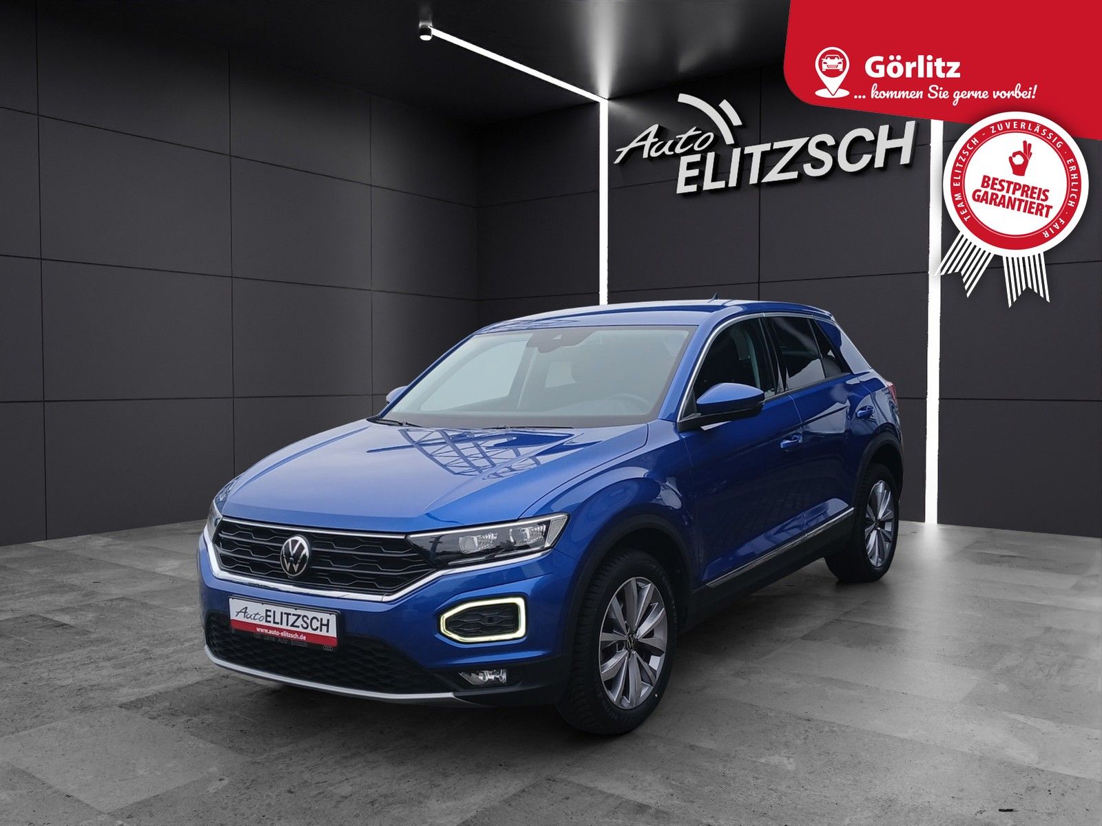 Fahrzeugabbildung Volkswagen T-Roc TSI Style LED AHK Navi ACC RFK SHZ
