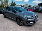 Renault Megane III Lim. 5-trg. BOSE *1Hand*Navi*PDC* - Renault Megane mit Diesel-Antrieb: Limousine