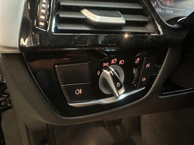 BMW 520 i Touring*1. Hand*Klima*SHZ*Kamera*Navi*AHK*