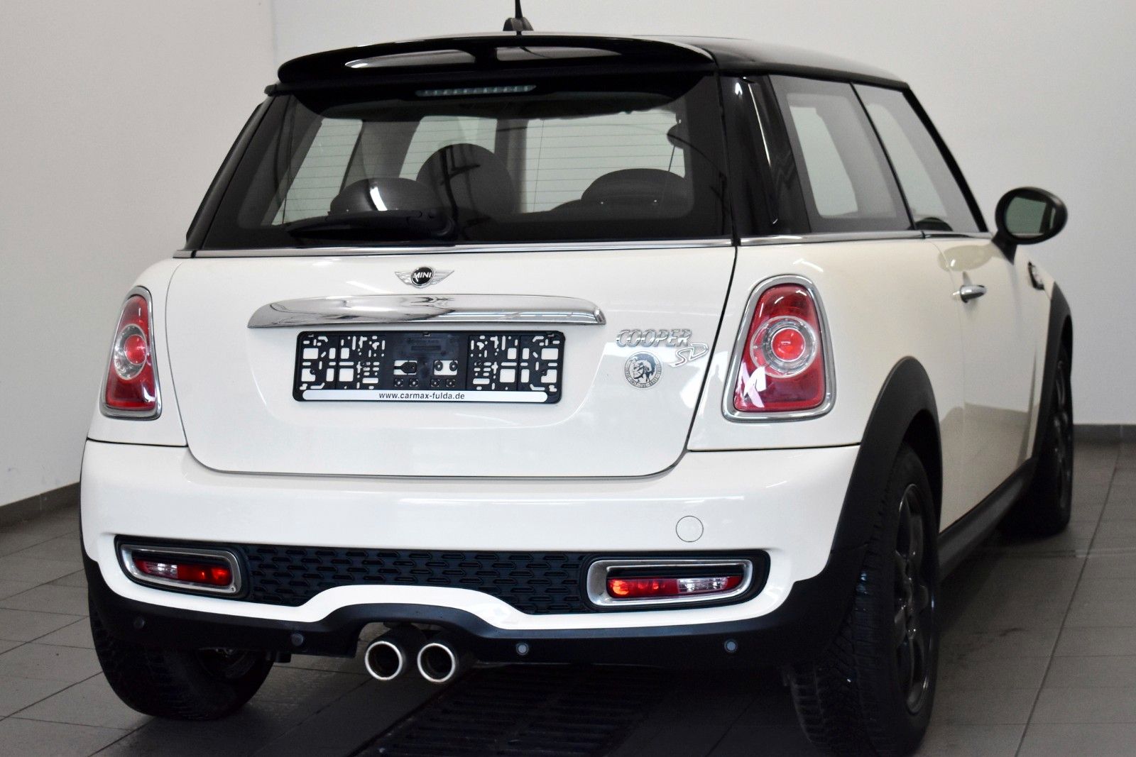 Fahrzeugabbildung MINI Mini Cooper SD Leder,Navi,Xenon,Panorama,SH,PDC