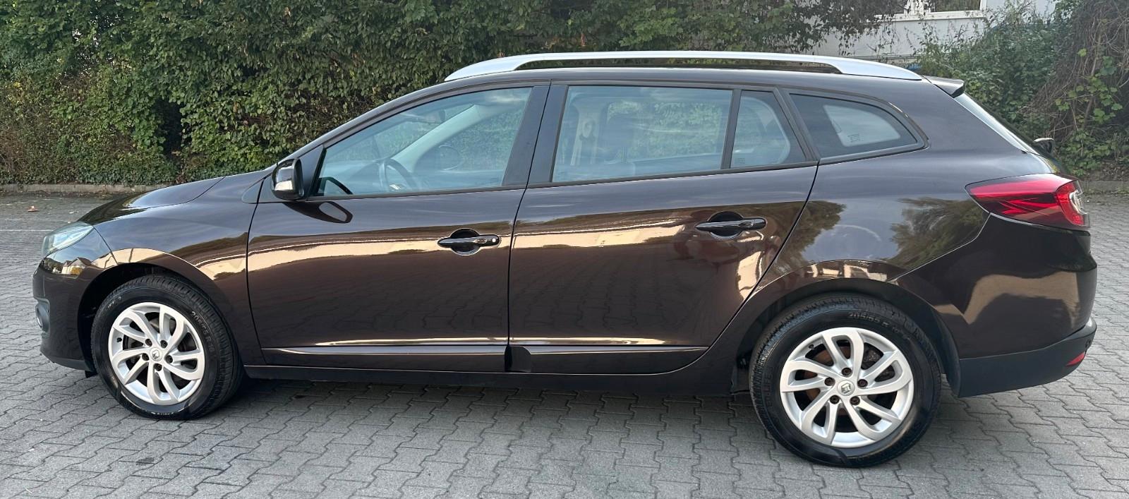 Renault Megane III Grandtour Paris