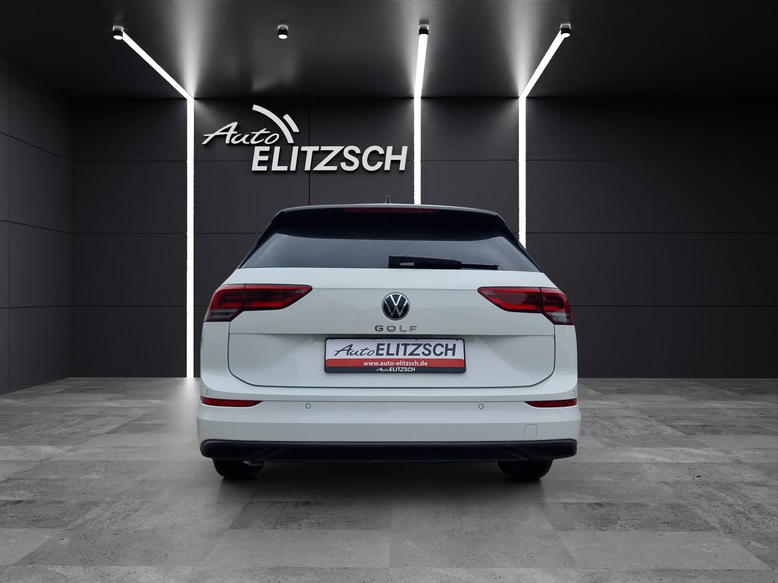 Fahrzeugabbildung Volkswagen Golf VIII Variant Business TDI DSG LED ACC SHZ P