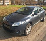 Renault Megane Expression 1.6 mit AHK 