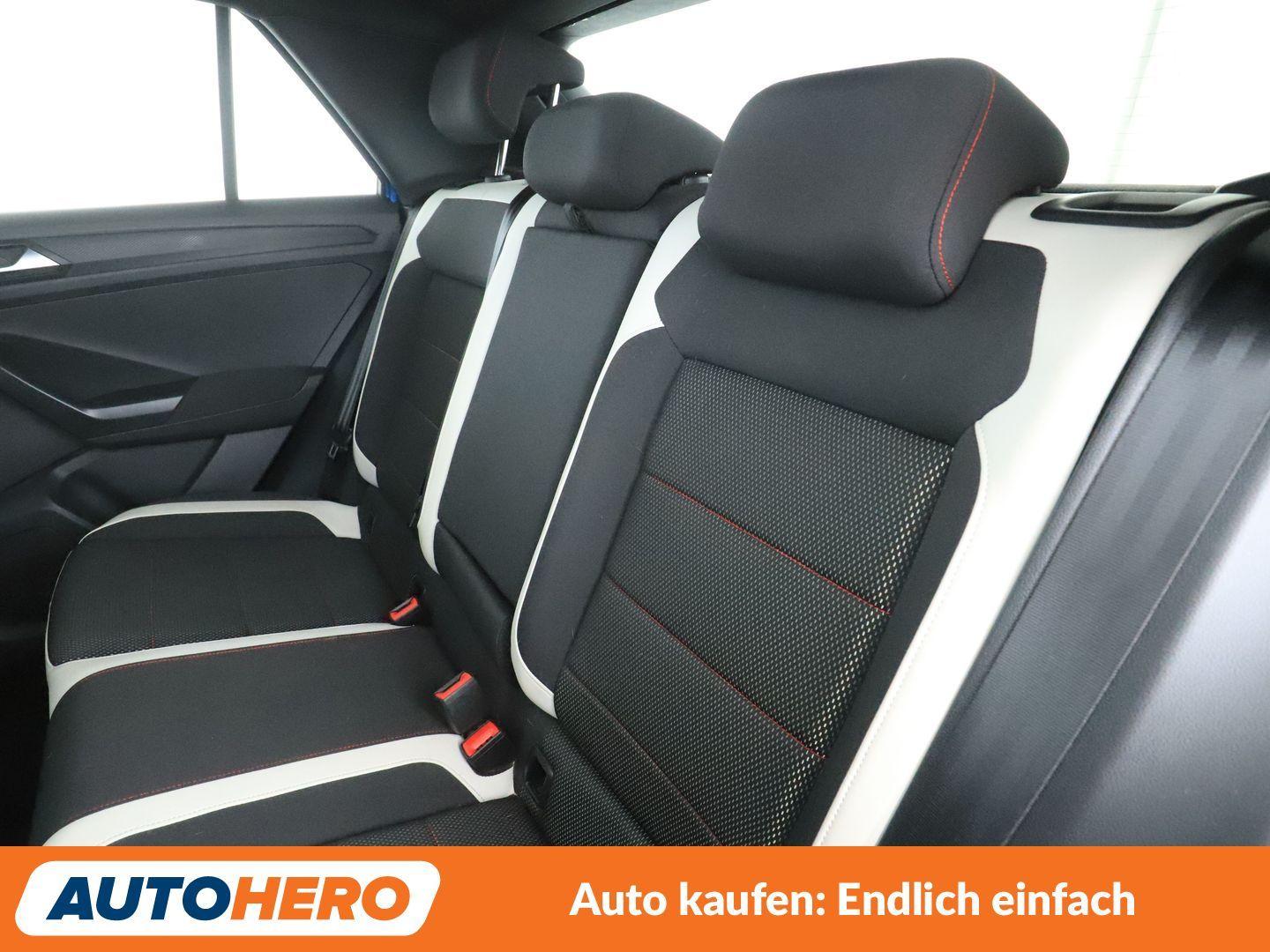 Volkswagen T-Roc 1.5 TSI ACT Sport Aut.*NAVI*LED*ACC*
