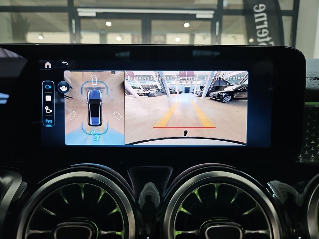 Fahrzeugabbildung Mercedes-Benz AMG GLB 35 4M Night AHK Pano 360° HUD LED Sound