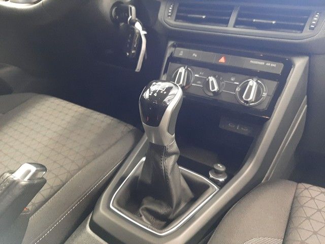 Fahrzeugabbildung Volkswagen T-Cross Life 1.0 TSI ACC PDC 16" Alu Klima