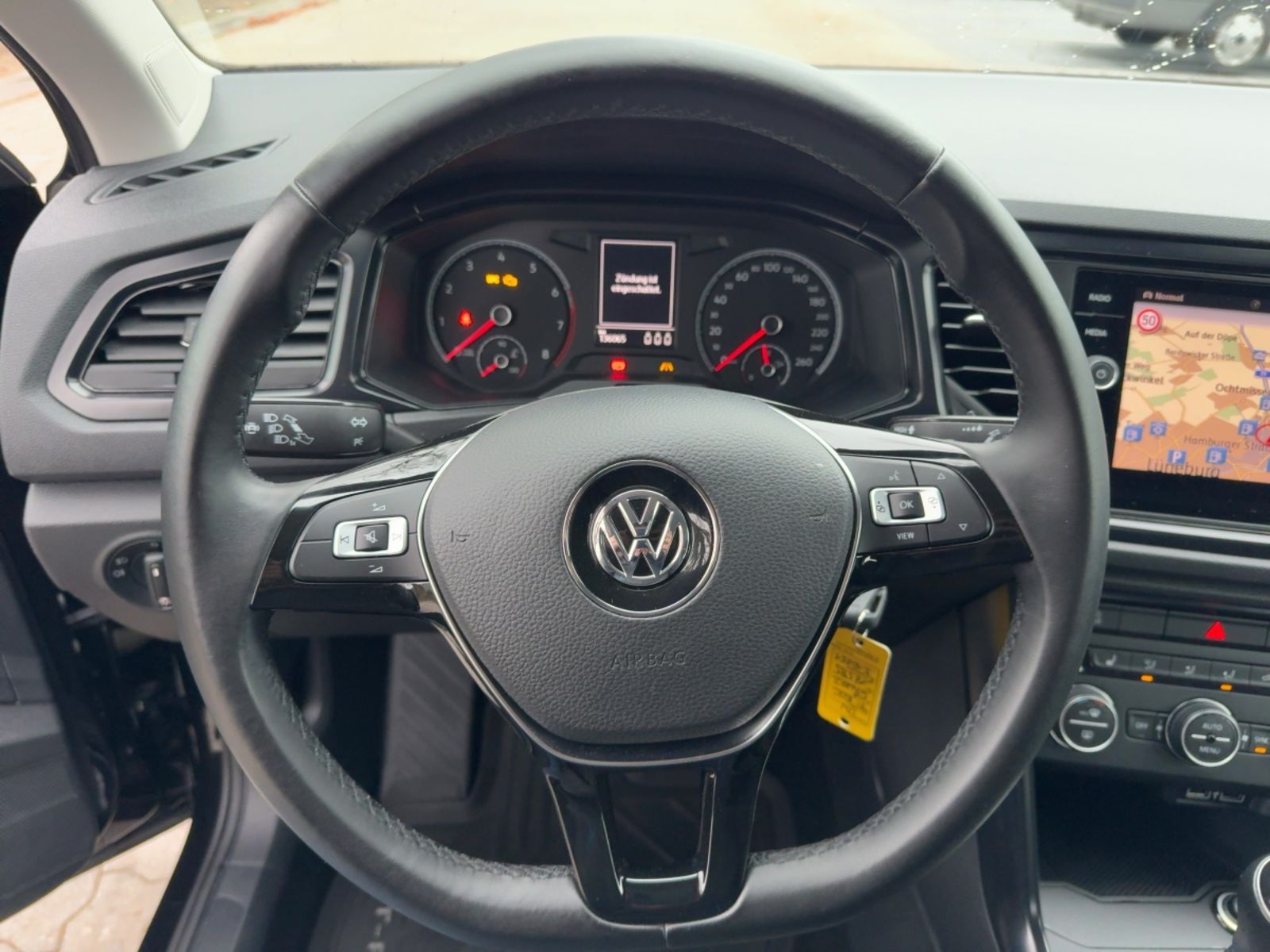 Fahrzeugabbildung Volkswagen T-Roc 1.0 TSI Alu Navi Sitzh. PDC App-Con.