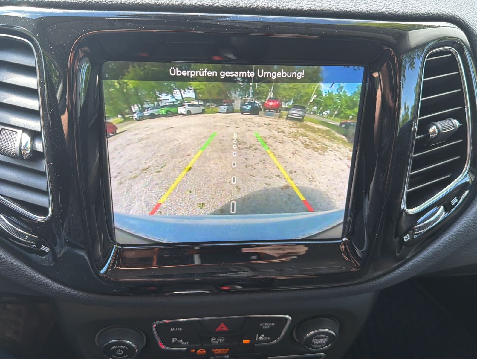Fahrzeugabbildung Jeep Compass 1.3 T-GDI I4 LIMITED DCT 150PS Automatik