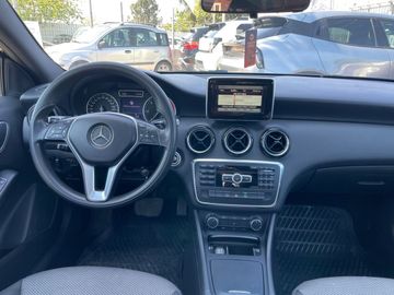 Mercedes A 180 - 9