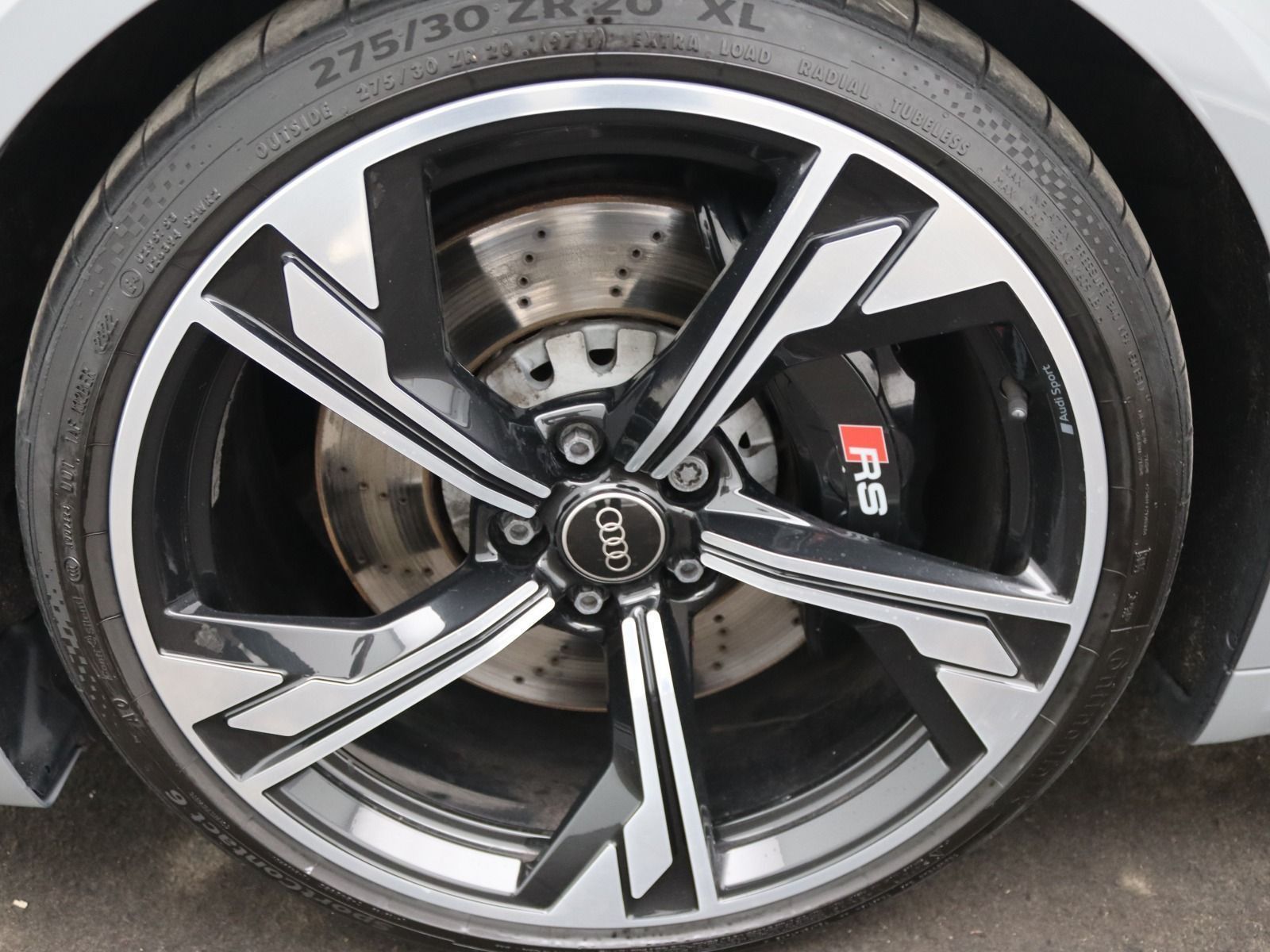 Audi RS4 - Bild 17