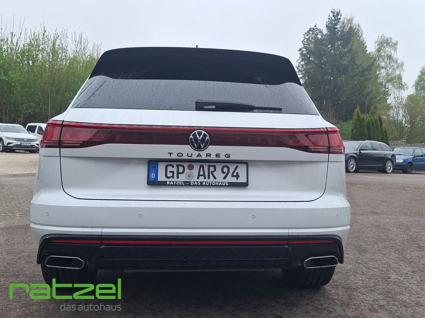 Fahrzeugabbildung Volkswagen Touareg R-Line 3.0 TDI AHK+IQ.Drive+NAVI+LED+PDC
