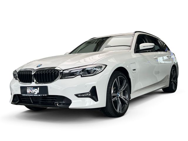 BMW 330e xDri Sport Line +HeadUp+Laserlicht+Komfortz