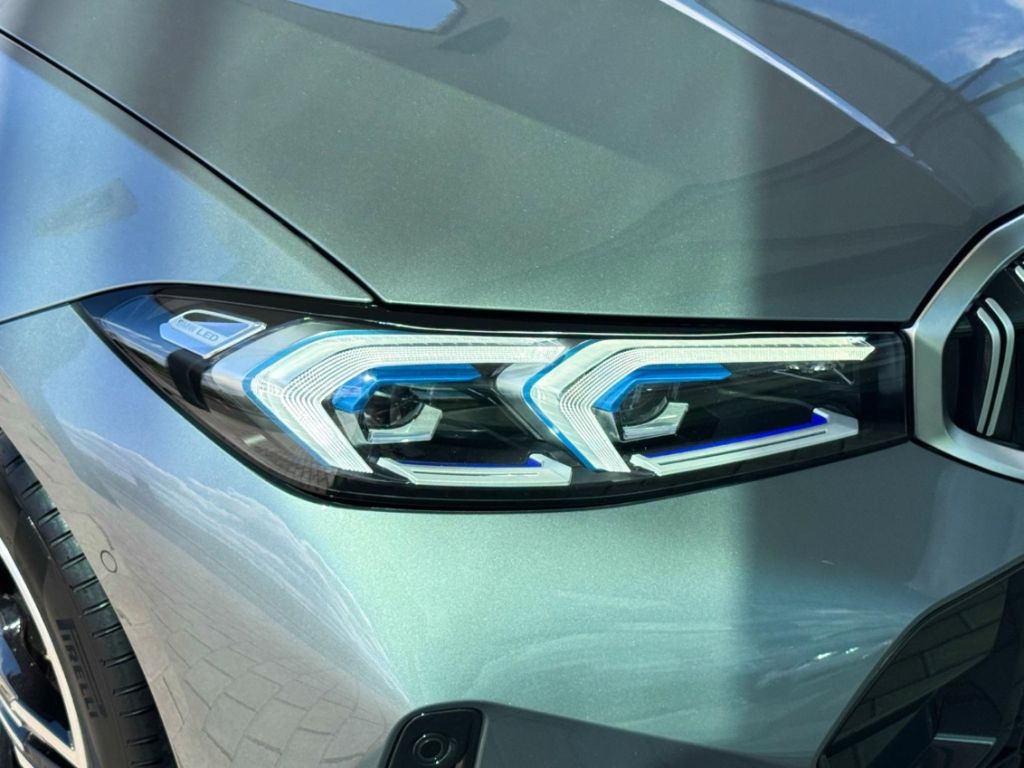 BMW 320 M Sport i xDrive Limousine Park-Assistent Me foto 5