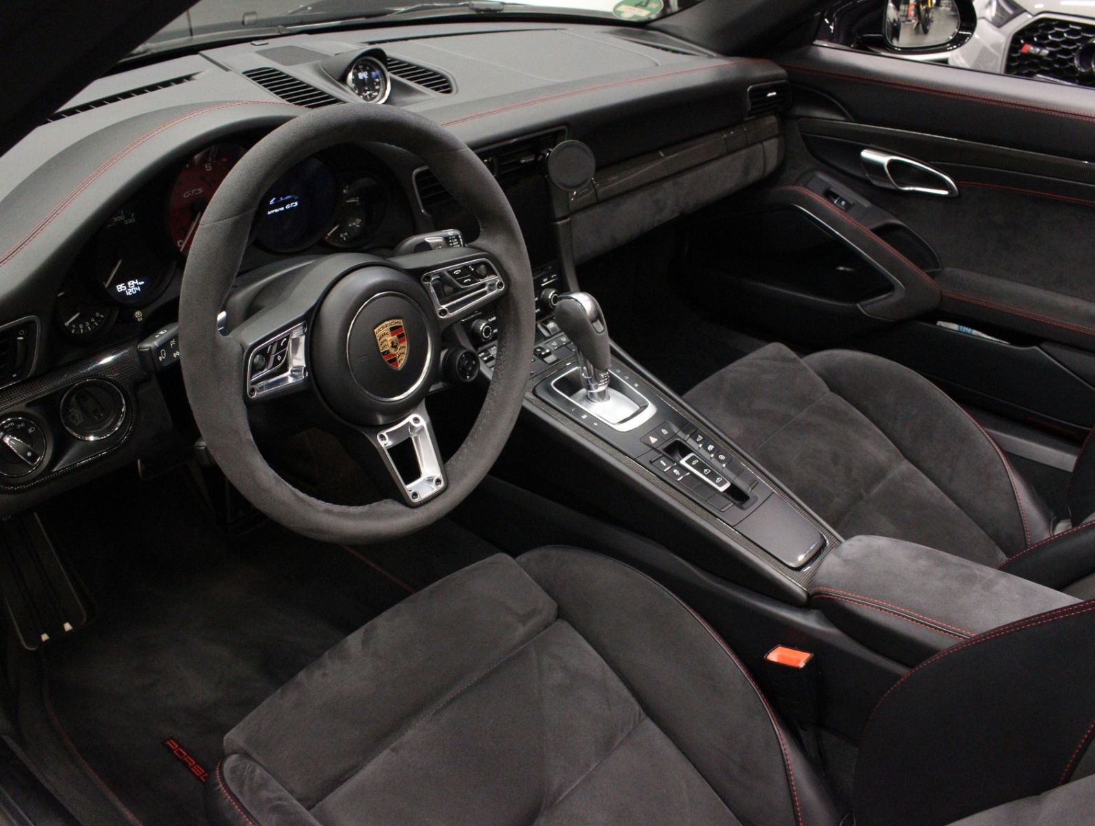 Fahrzeugabbildung Porsche 911 Carrera GTS Sport Chrono Paket Plus+Approved