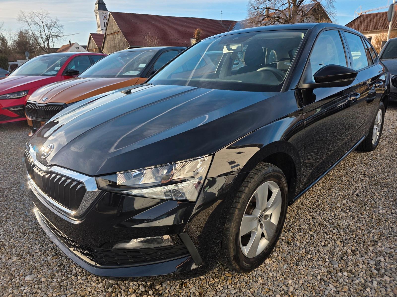 Skoda Scala. ALU/Bluet./Sitzh./Lichta./Service/Tüv Neu