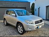 Toyota RAV 4 2.0-l-VVT-i 4x4 Sol Automatik (TÜV NEU) - gebrauchte Toyota RAV 4 aus dem Jahr 2006