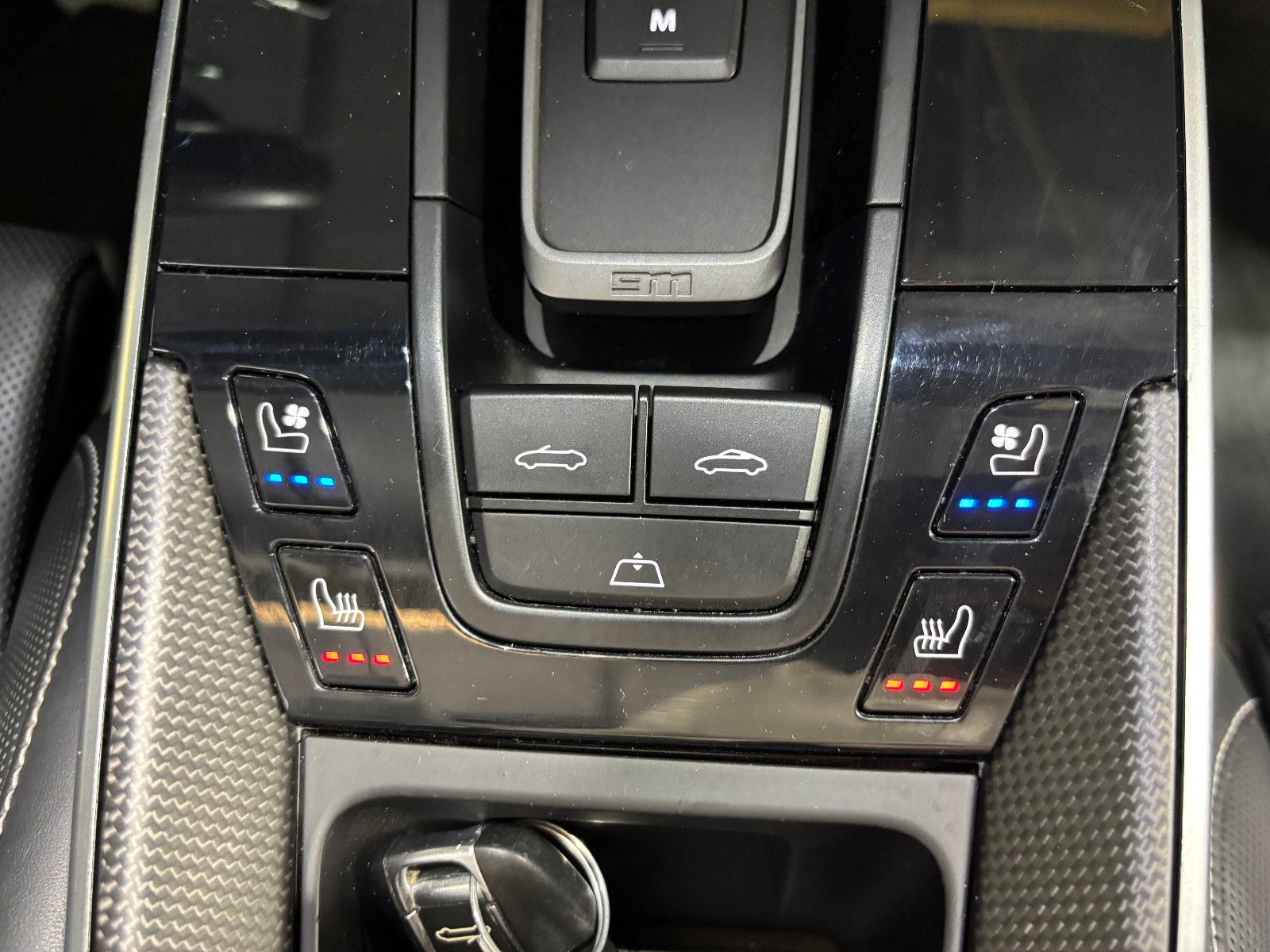 Fahrzeugabbildung Porsche 911 Turbo S Cabriolet/APPROVED24''/LIFT/BOSE