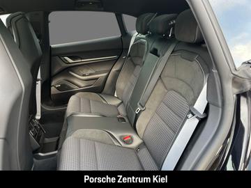 صورة 8 لـ 2026 Porsche TAYCAN