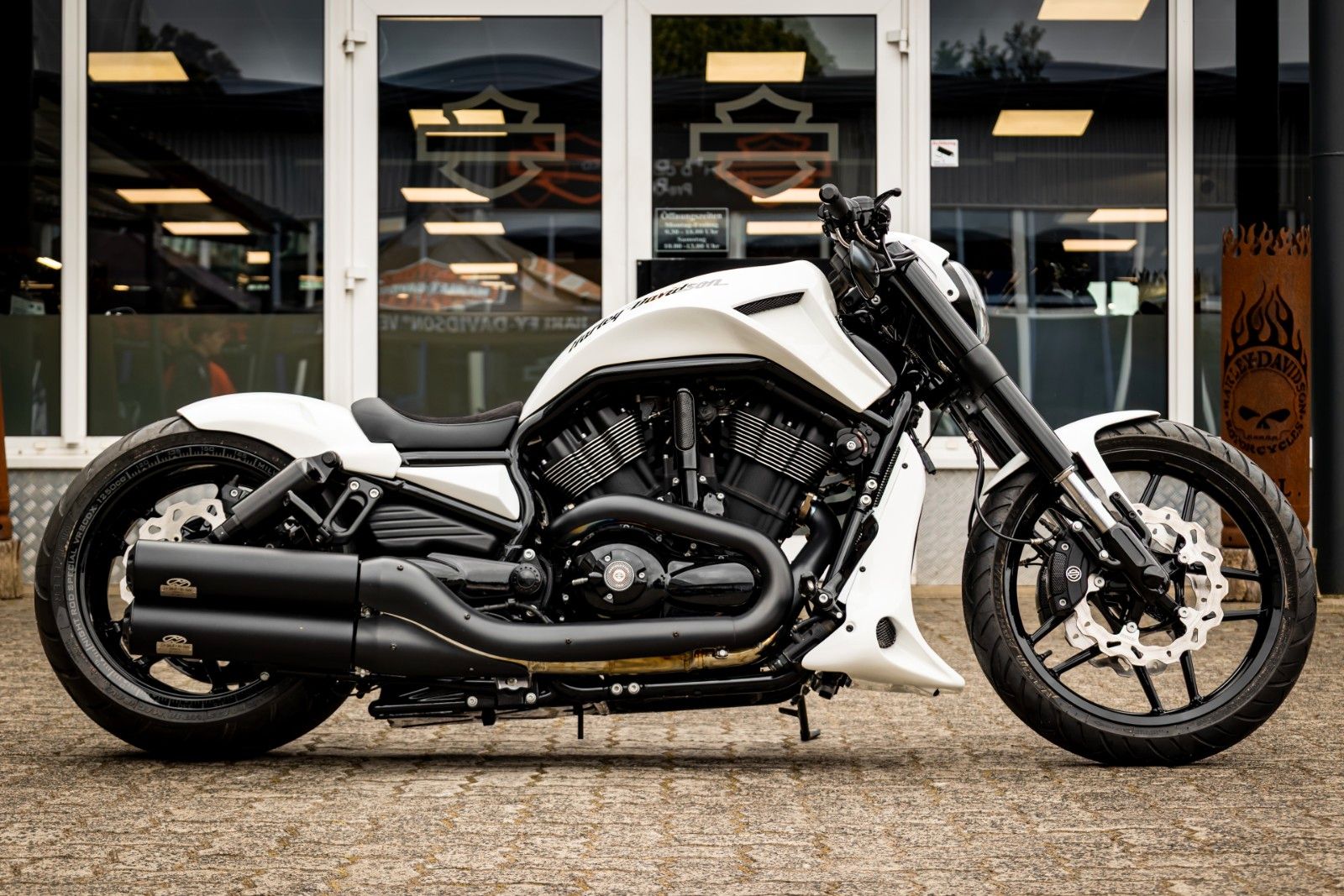 Fahrzeugabbildung Harley-Davidson VRSCDX Night Rod Special -BBC- Jekill&Hyde-