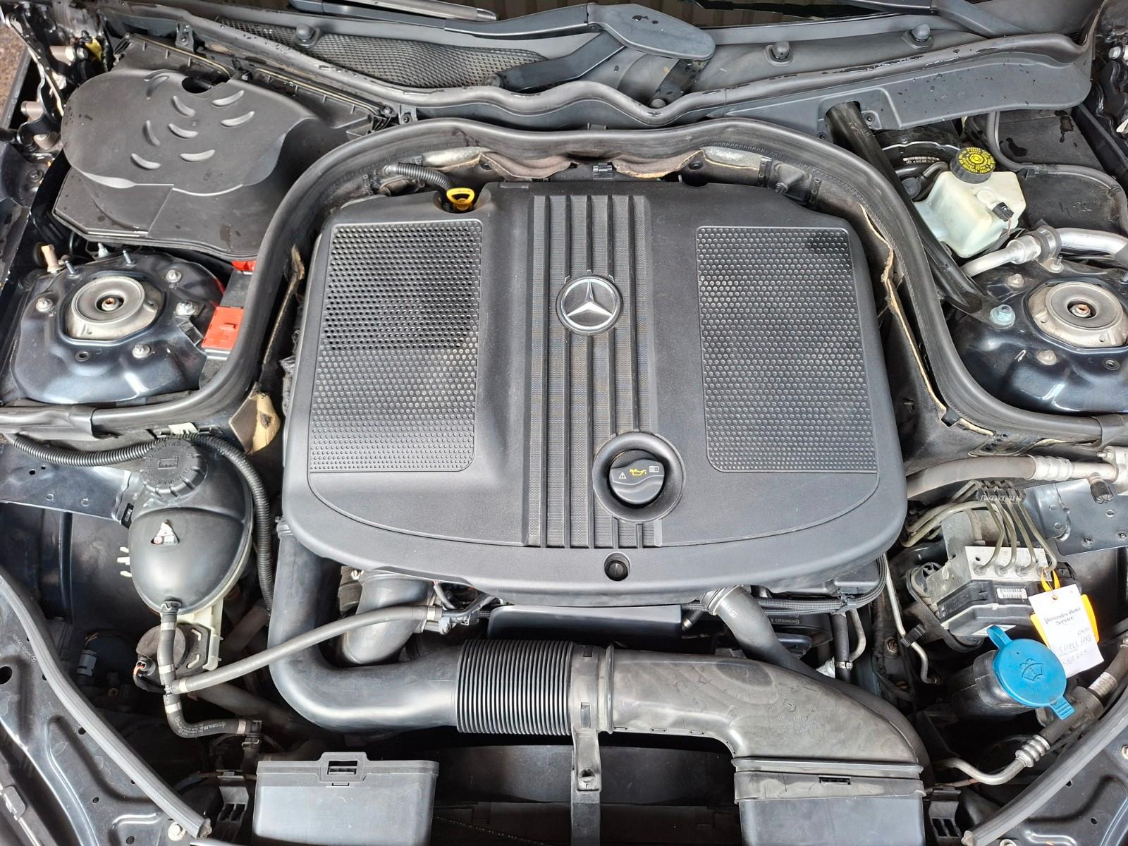 Mercedes-Benz E 220 CDI T BlueEFFICIENCY AVANTGARDE AVANTGARDE