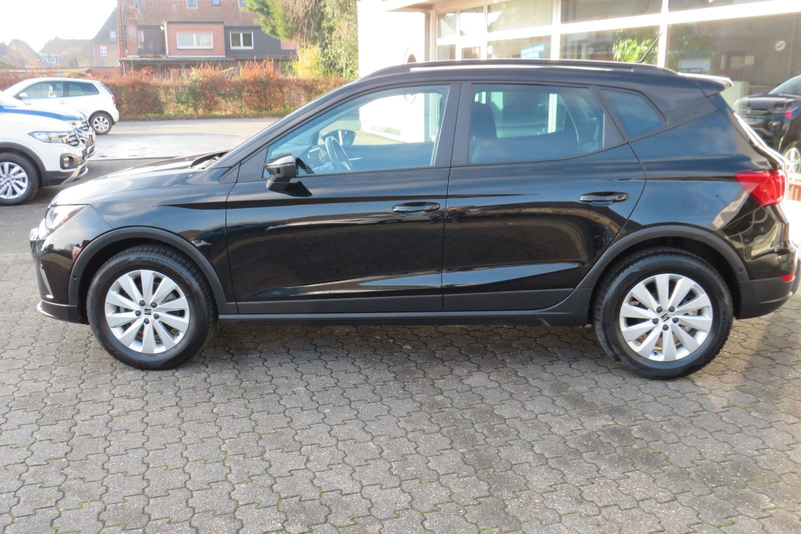 Fahrzeugabbildung SEAT Arona Style DSG FULL-LINK SITZH KAMERA GJ ACC 1H