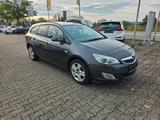 Opel Astra Kombi Design Edition AHK Sitzheizung - gebrauchte Opel Astra aus dem Jahr 2011