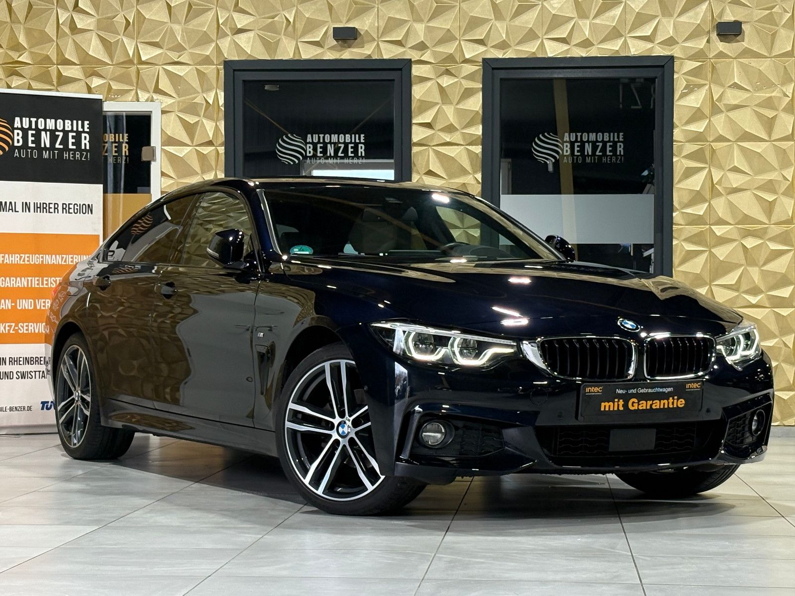 Fahrzeugabbildung BMW 420 i Gran Coupe xDrive M-Paket/HEAD-UP/MEMORY/