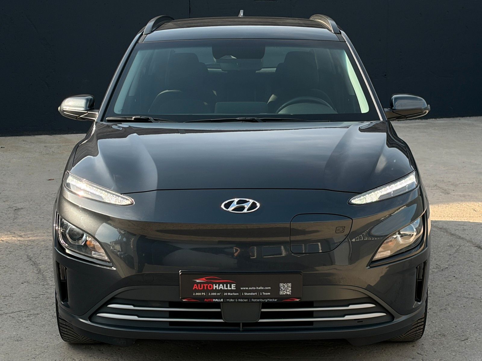 Fahrzeugabbildung Hyundai KONA E Select SHZ LHZ LKA LFA ACC Navi CarPlay