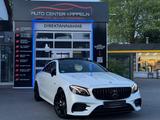 Mercedes-Benz E 53 AMG 4Matic Coupe (PANO-HuD-Night-20") - Mercedes-Benz E 53 AMG: Coupe