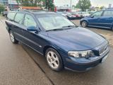 Volvo V70 T5 - Volvo V70 mit Benzin-Antrieb: Kombi