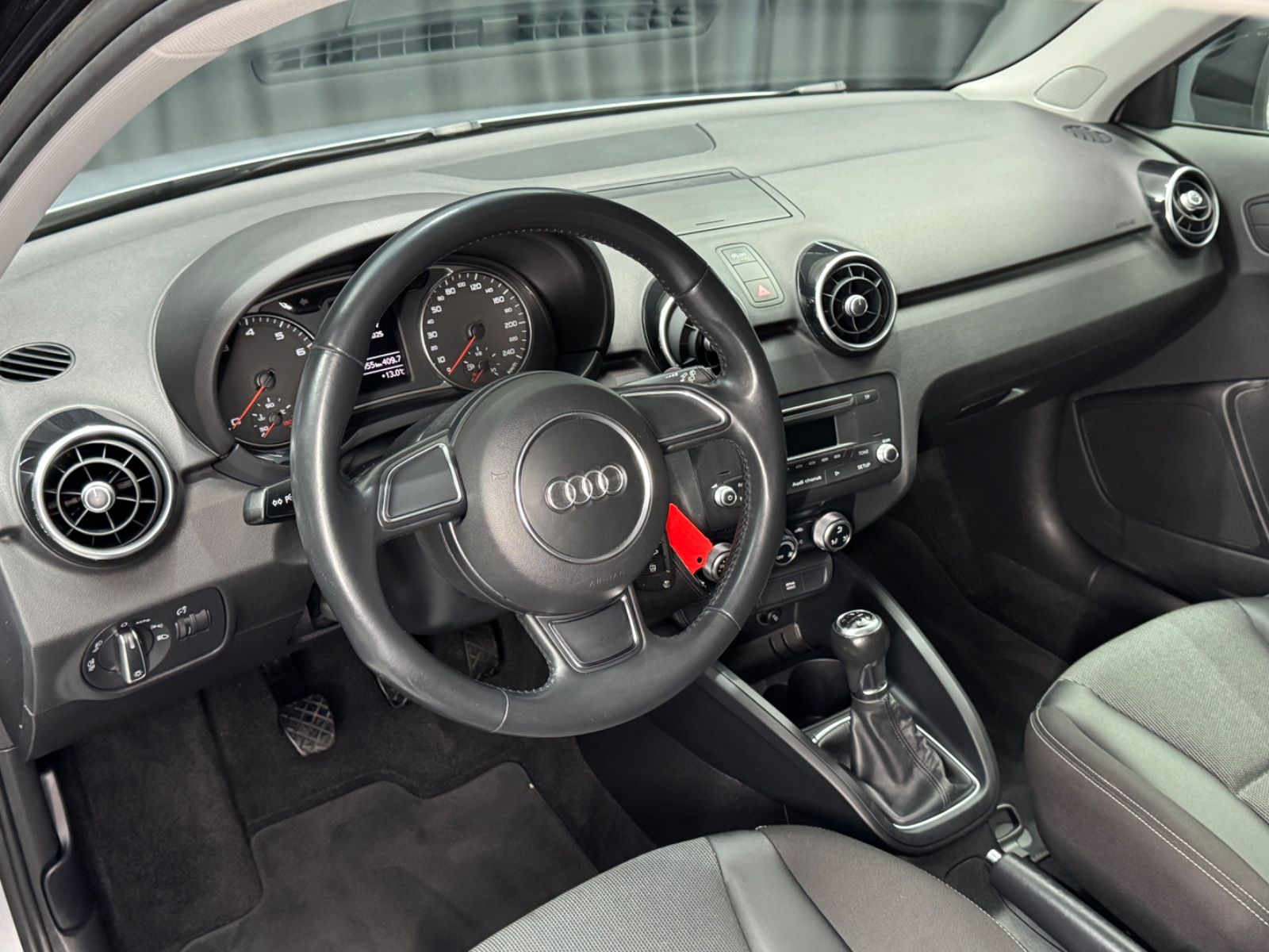 Fahrzeugabbildung Audi A1 1.4 TFSI Sport|BI-XENON|150 PS|SPORTSITZE|