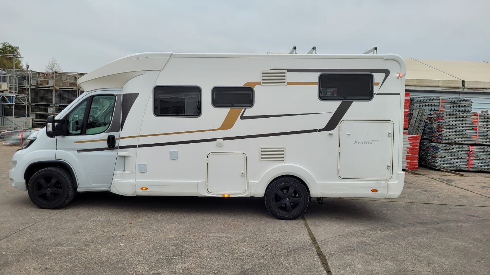 Fahrzeugabbildung Eura Mobil Profila T 695 EB *top ausgestattet*