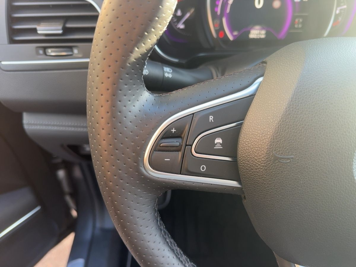 Fahrzeugabbildung Renault Koleos INITIALE PARIS dCi 190 4WD ACC Panodach