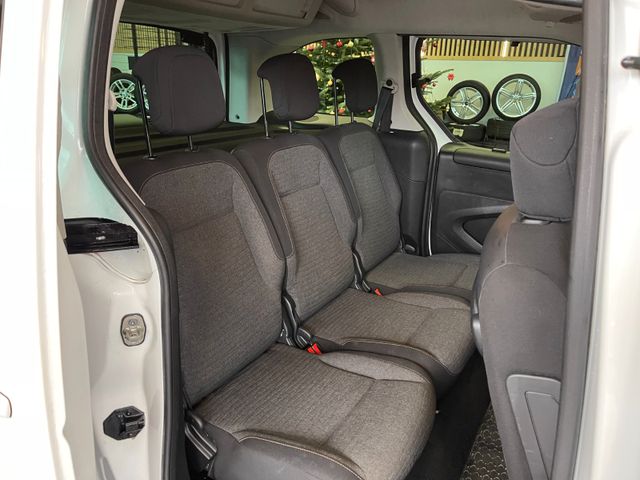 Citroën Berlingo Kombi Shine *NAVI*KAMERA*AHK*PDC*SHZ*