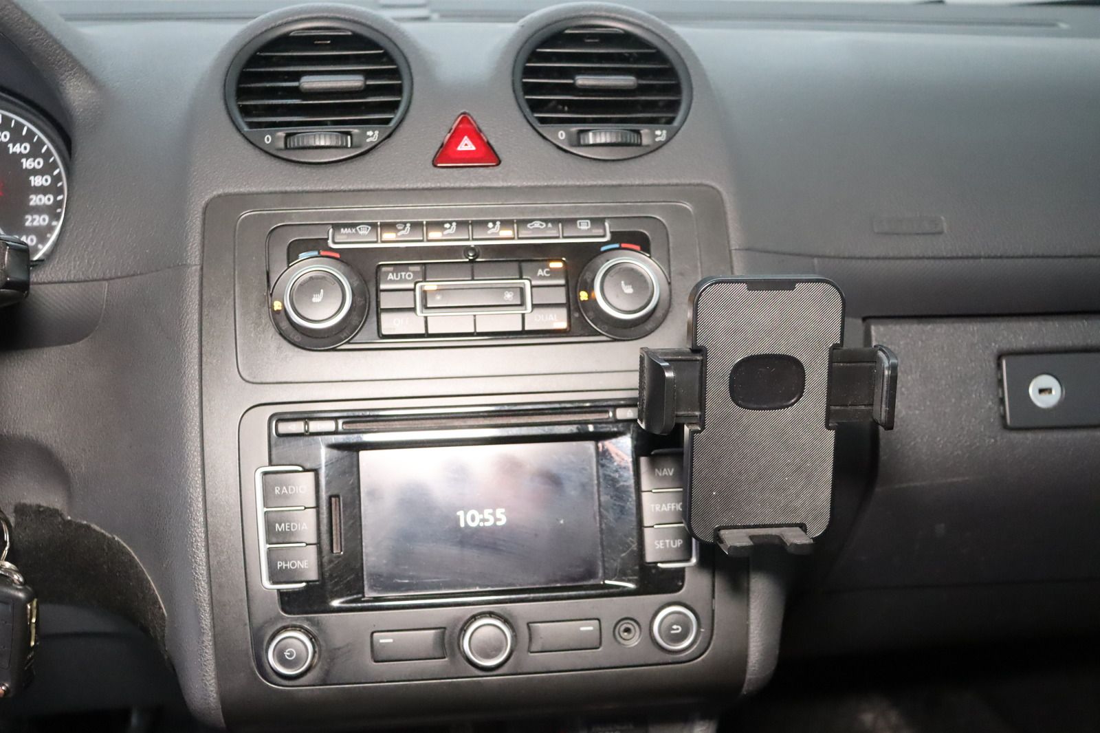 Fahrzeugabbildung Volkswagen Caddy 2.0TDI Roncalli * Navi * Sitzhzg. * PDC